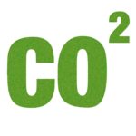 Jak fotovoltaické panely a bateriová uložiště pomáhají snižovat emise CO2.